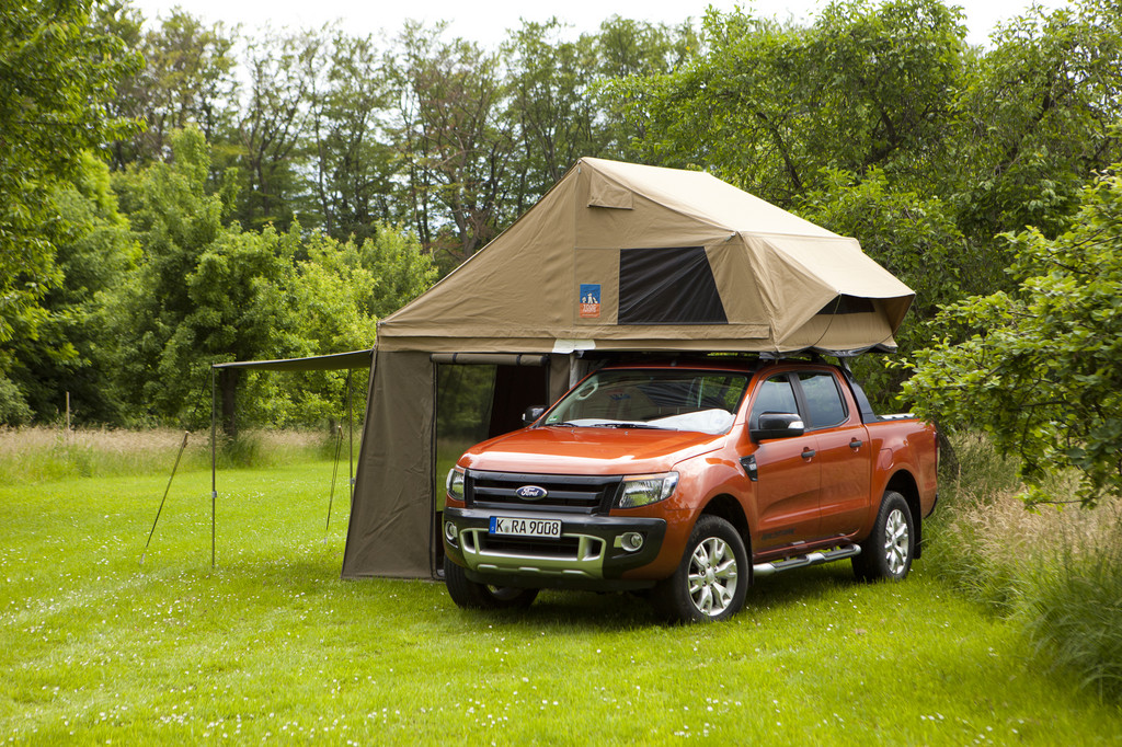 Caravan-Salon 2012: Ford zeigt Ranger, Nugget und Euroline