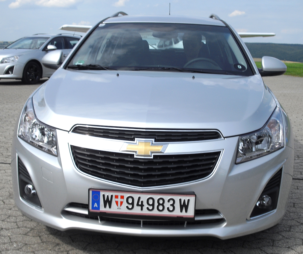 Chevrolet Cruze Kombi: Blick auf die Frontpartie. 