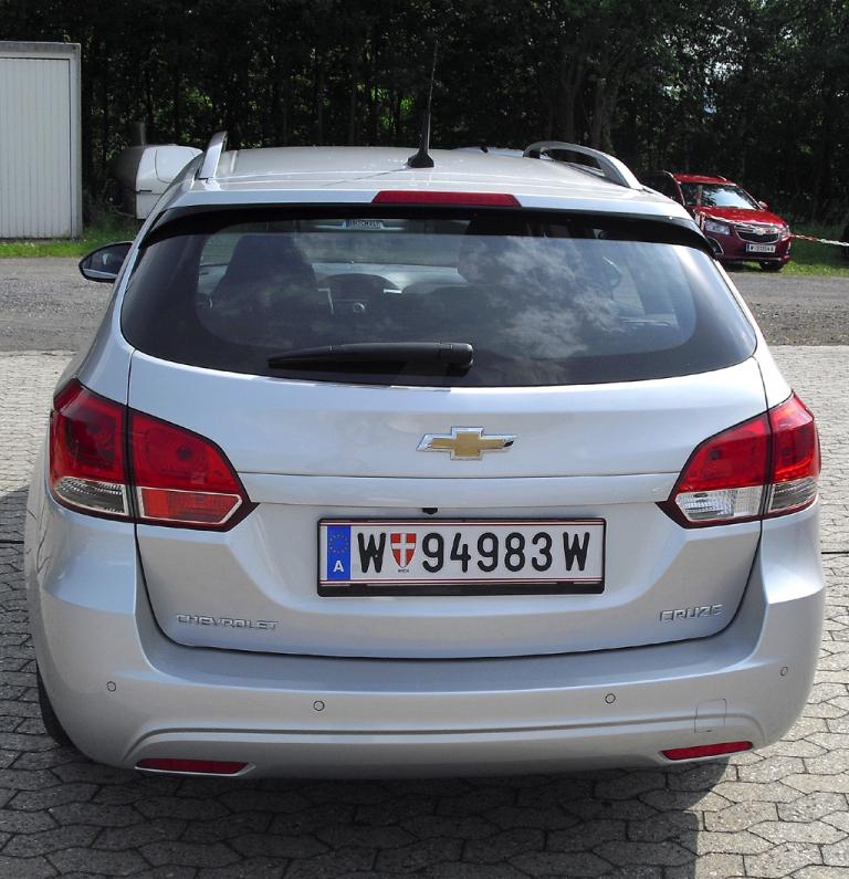 Chevrolet Cruze Kombi: Blick auf die Heckpartie. 
