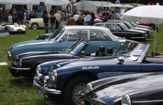 Classic Days Schloss Dyck - Automobile Chromjuwelen und Klassiker für alle