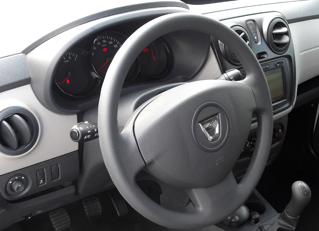 Dacia Dokker Express: Blick ins einfach gehaltene Cockpit. 