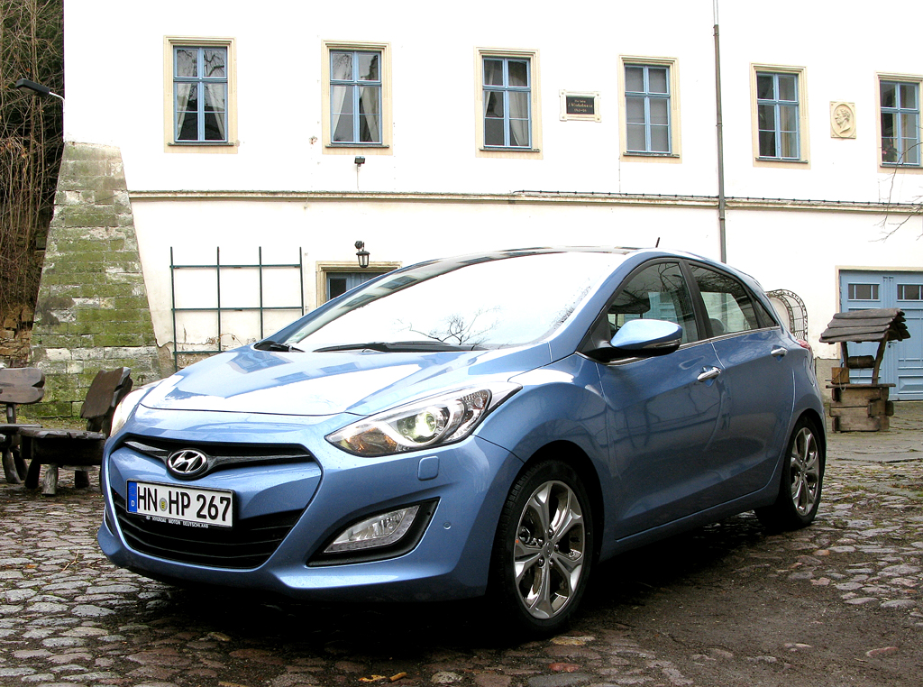 Das neue Kompaktmodell i30, dessen Kombiversion im August folgt.