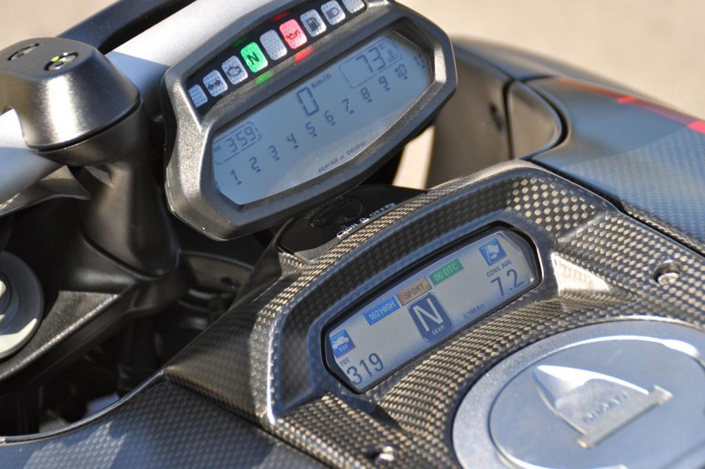 Der Diavel ist in weniger als drei Sekunden auf 100 km/h