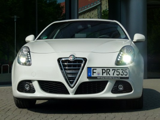 Die prägnante Schnauze der Giulietta