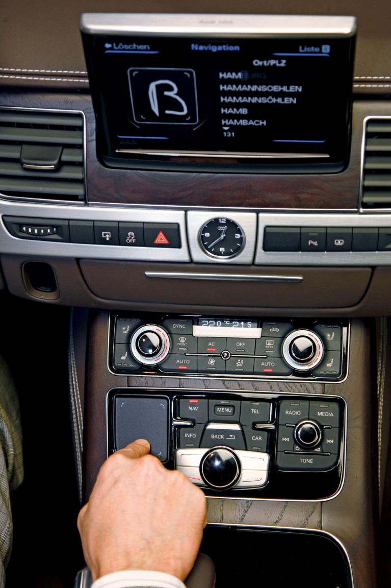 Elektronik im Auto: Alles auf einmal