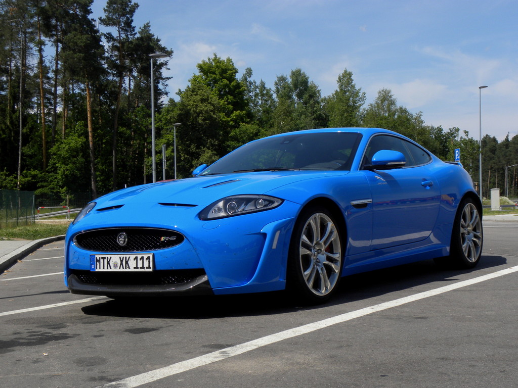 Fahrbericht Jaguar XKR-S: Unter dem Blech lauert das Raubtier