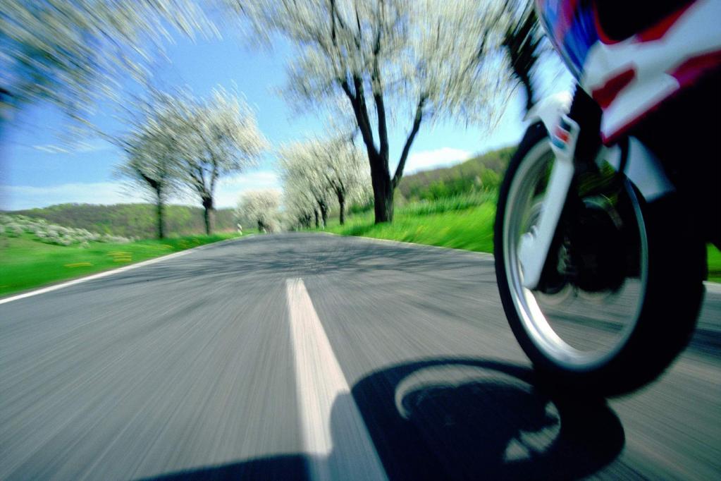 Fotowettbewerb: Monatlich einen Satz Metzeler-Motorrad-Reifen zu gewinnen