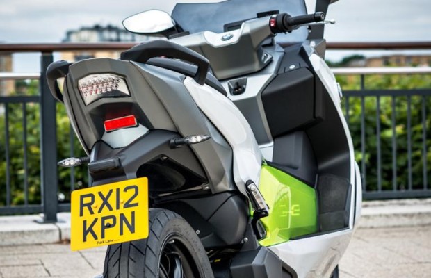 Grünes Fahrgefühl: Der Metzeler-Scooter-Reifen 