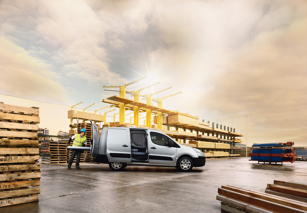 IAA Nutzfahrzeuge 2012: Peugeot stellt Ion Cargo vor