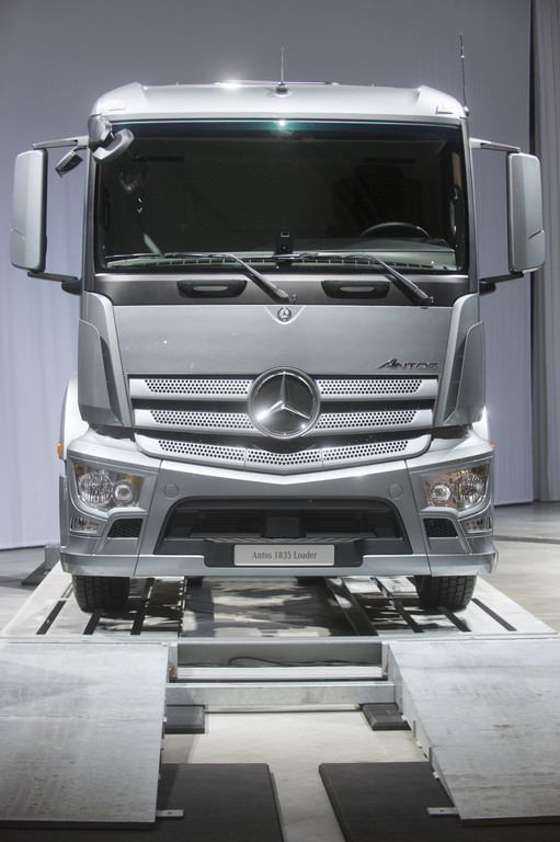 IAA Nutzfahrzeuge: Daimler zeigt neue Modelle vorab