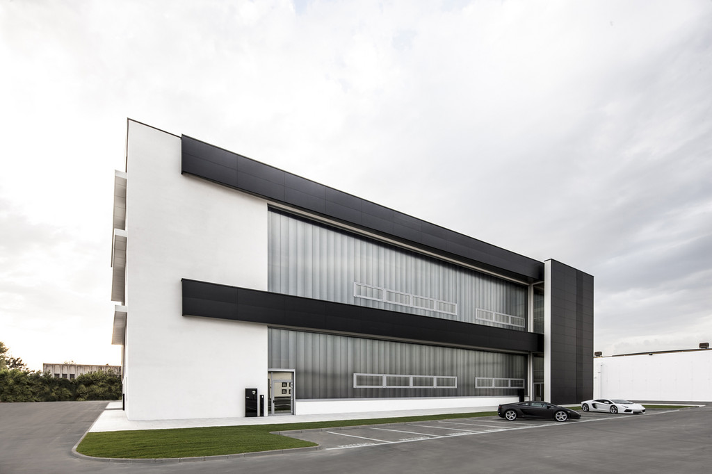 Lamborghini weiht Gebäude für Prototypen und Vorserienfahrzeuge ein