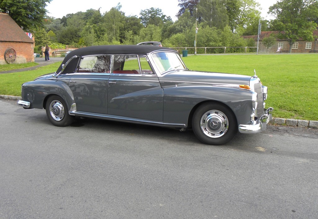 Mercedes-Benz 300d Cabriolet: Respekt vor dem Alter