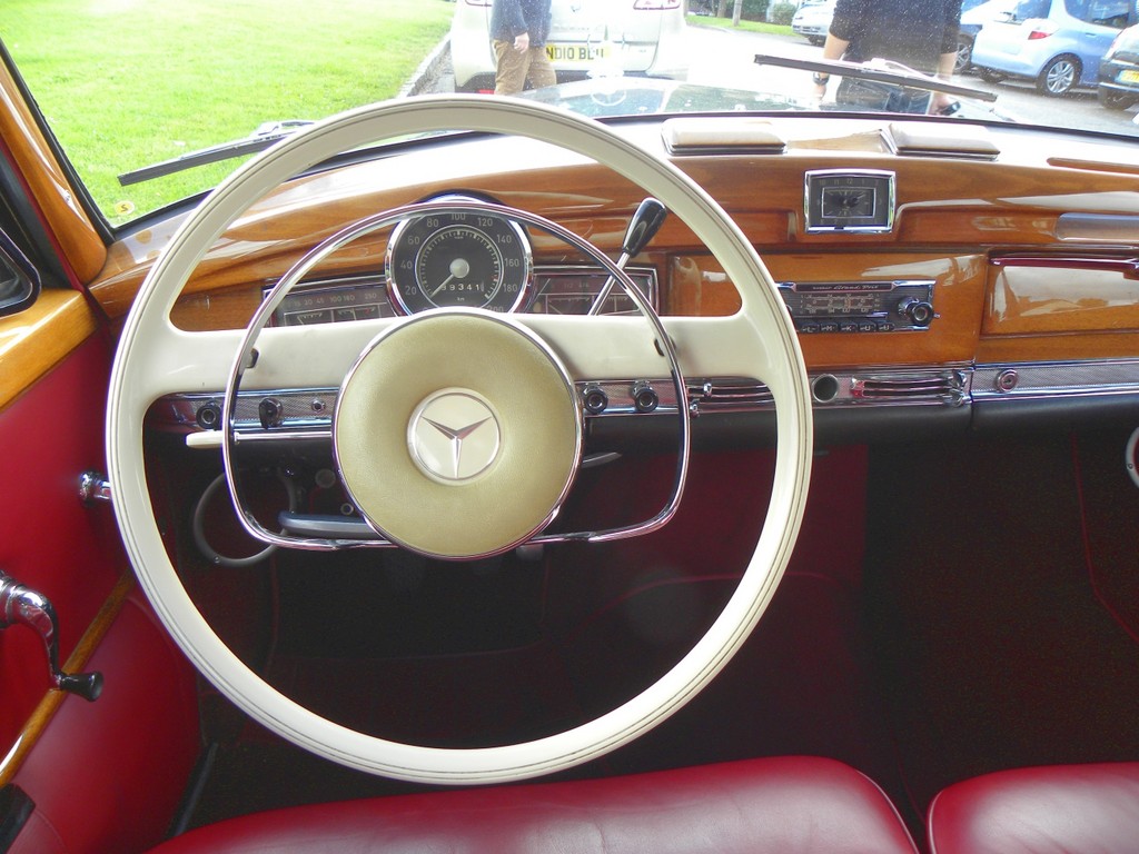 Mercedes-Benz 300d Cabriolet: Respekt vor dem Alter