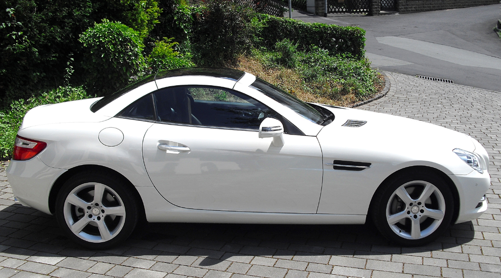 Mercedes SLK: Und so sieht der kleine SL-Bruder von der Seite aus.