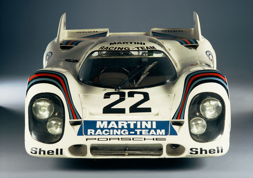 Porsche bringt 918 Spyder-Prototyp im Martini-Racing-Design