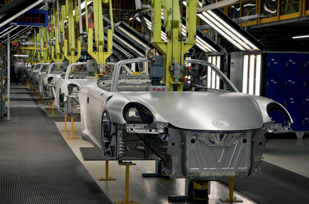 Porsche speckt ab: Komplexer Leichtbau im 911