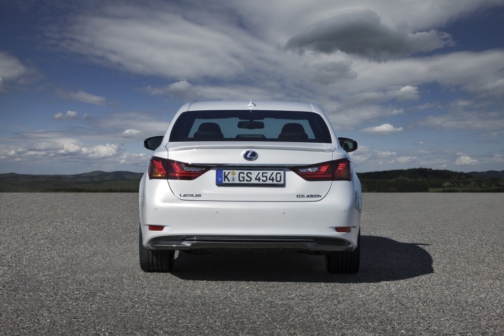 Sport frei im fernen Osten - Lexus bringt F Sport Modelle