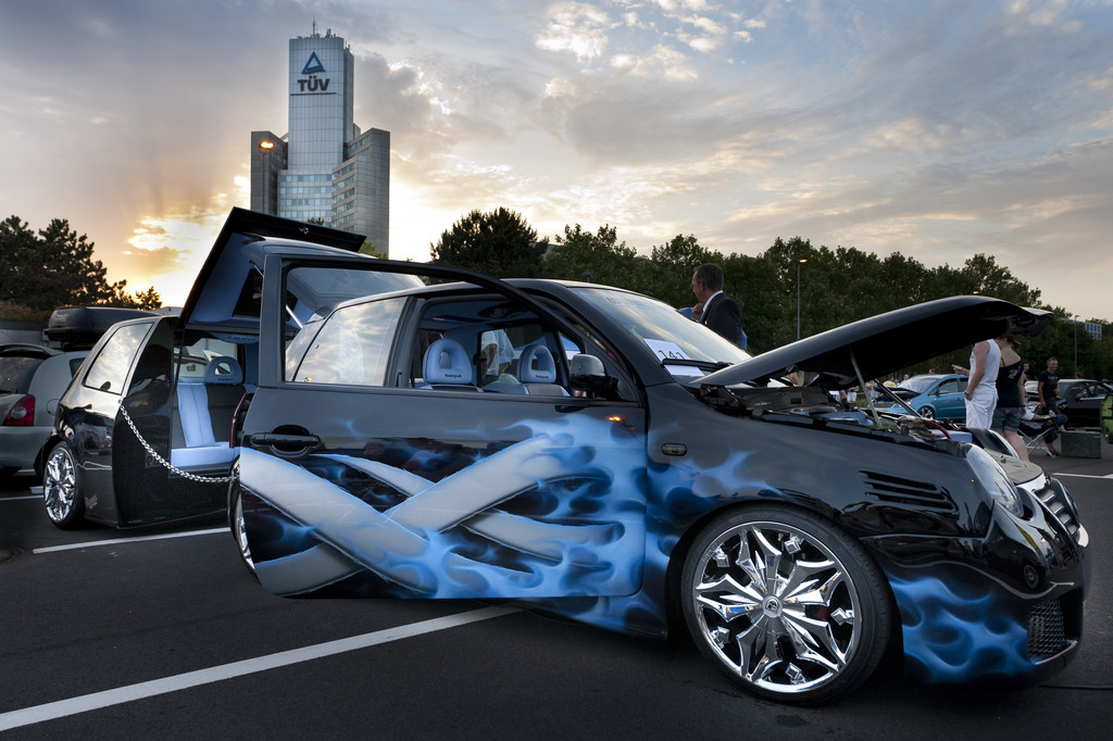 TÜV Rheinland lädt zur Tuning-Nacht