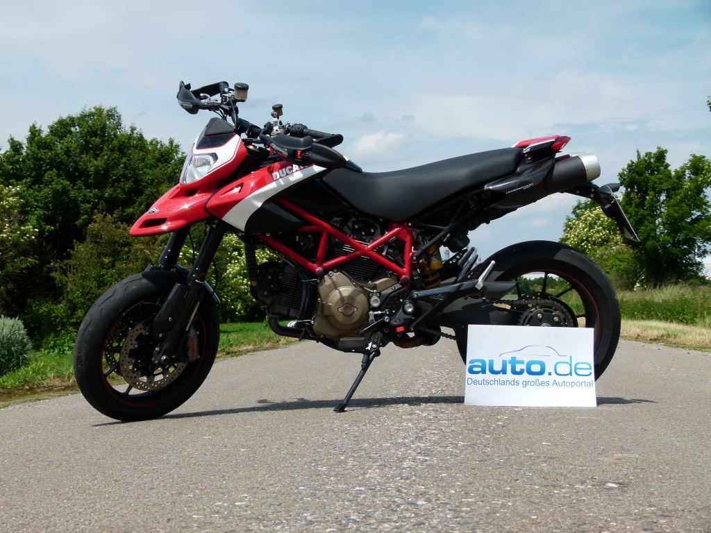 Test Ducati Hypermotard 1100 Evo SP Corse: Ein kleines Biest
