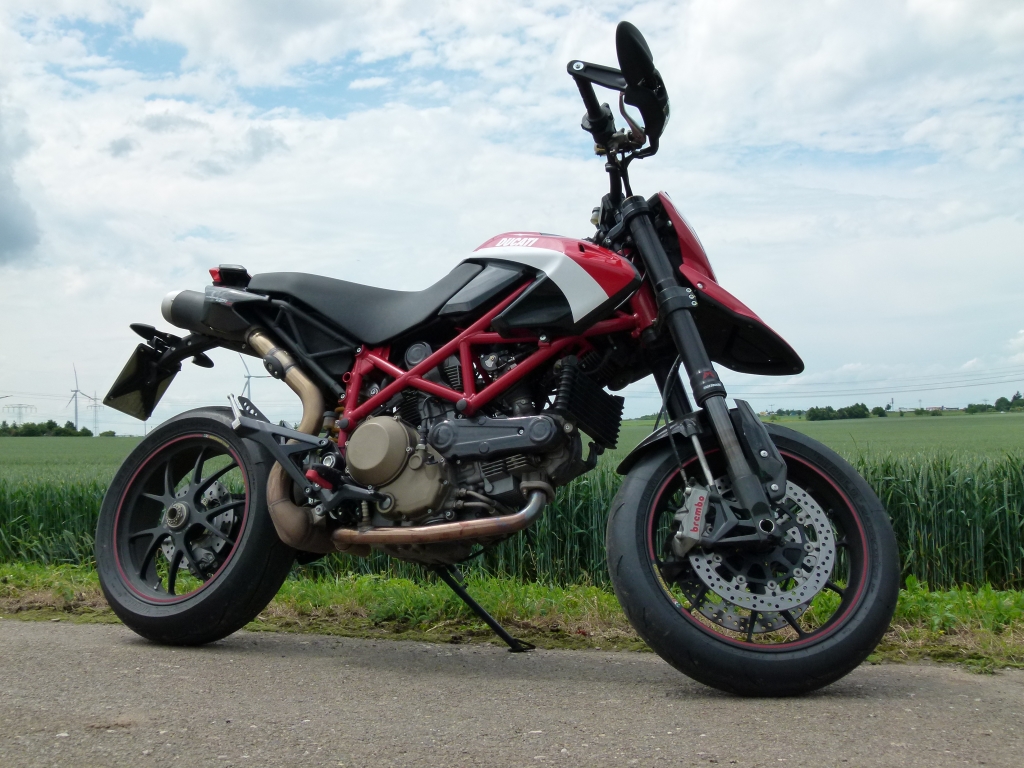 Test Ducati Hypermotard 1100 Evo SP Corse: Ein kleines Biest