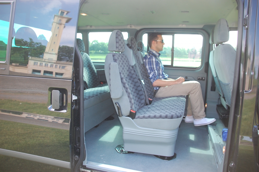Test Ford Transit Tourneo Limited: Komfortabler Großraum-Van