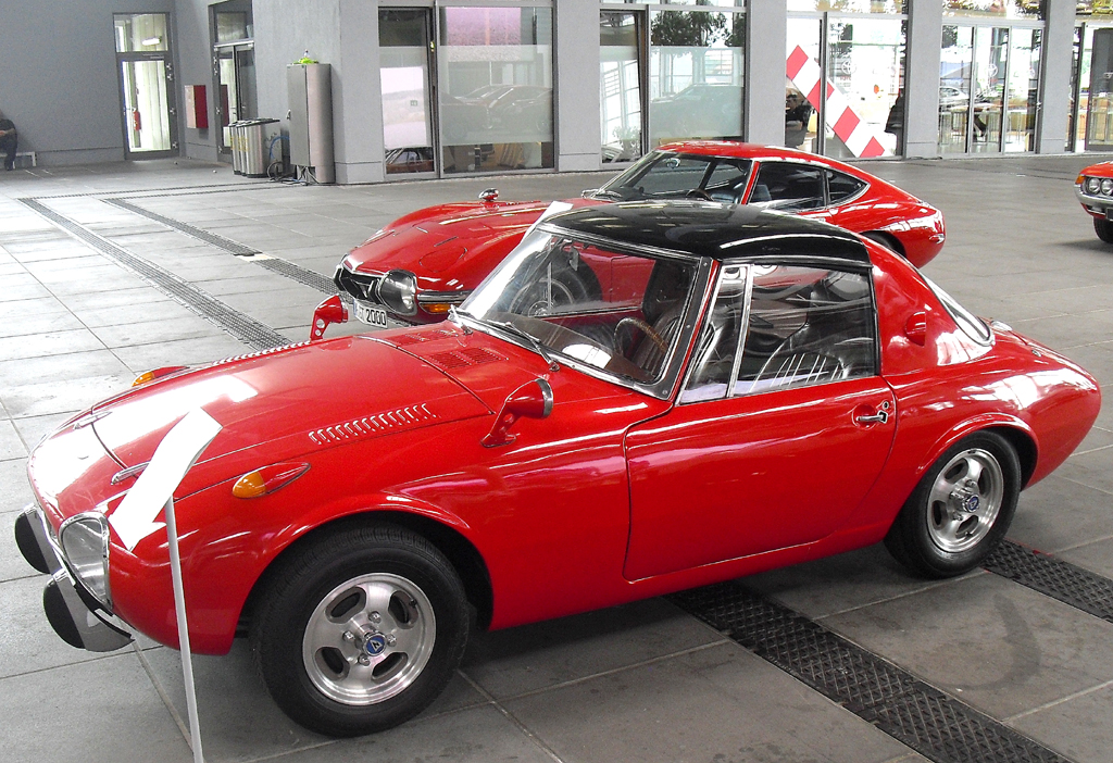 Toyota S 800 Sport mit 45 PS, Baujahr 1967, und ... 