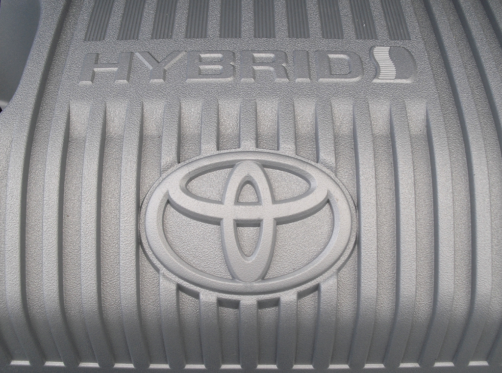 Toyota Yaris Hybrid: Blick unter die Haube. 
