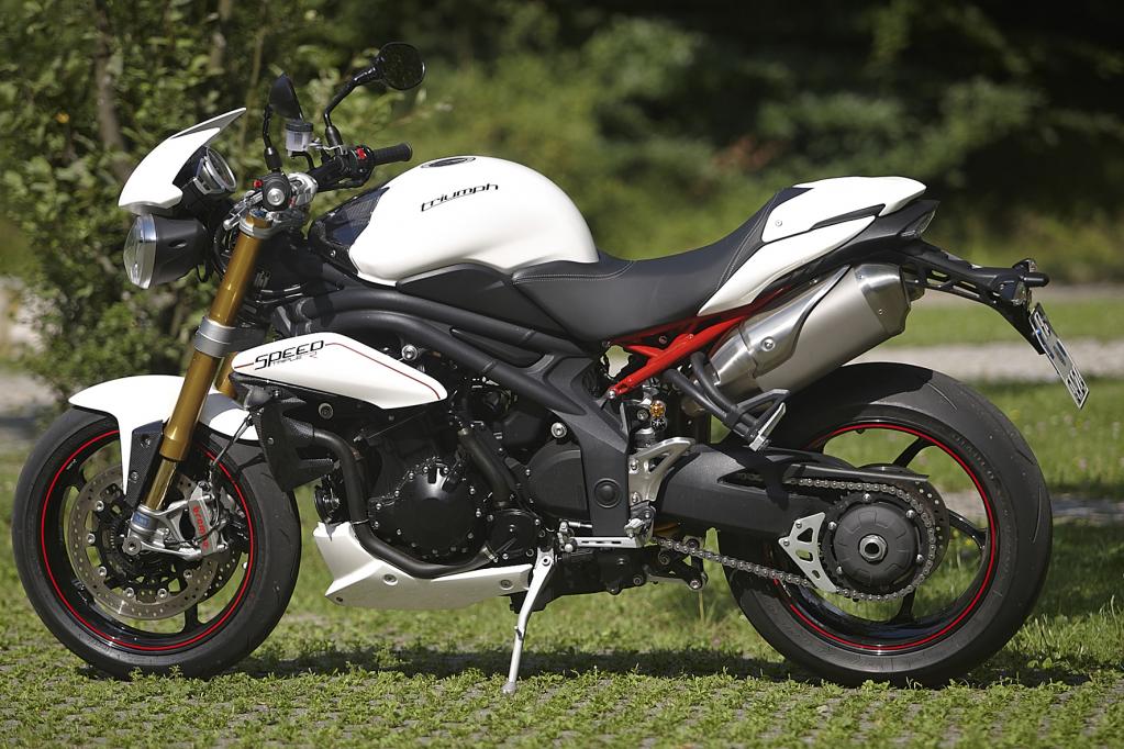 Triumph Speed Triple R: Speed Queen