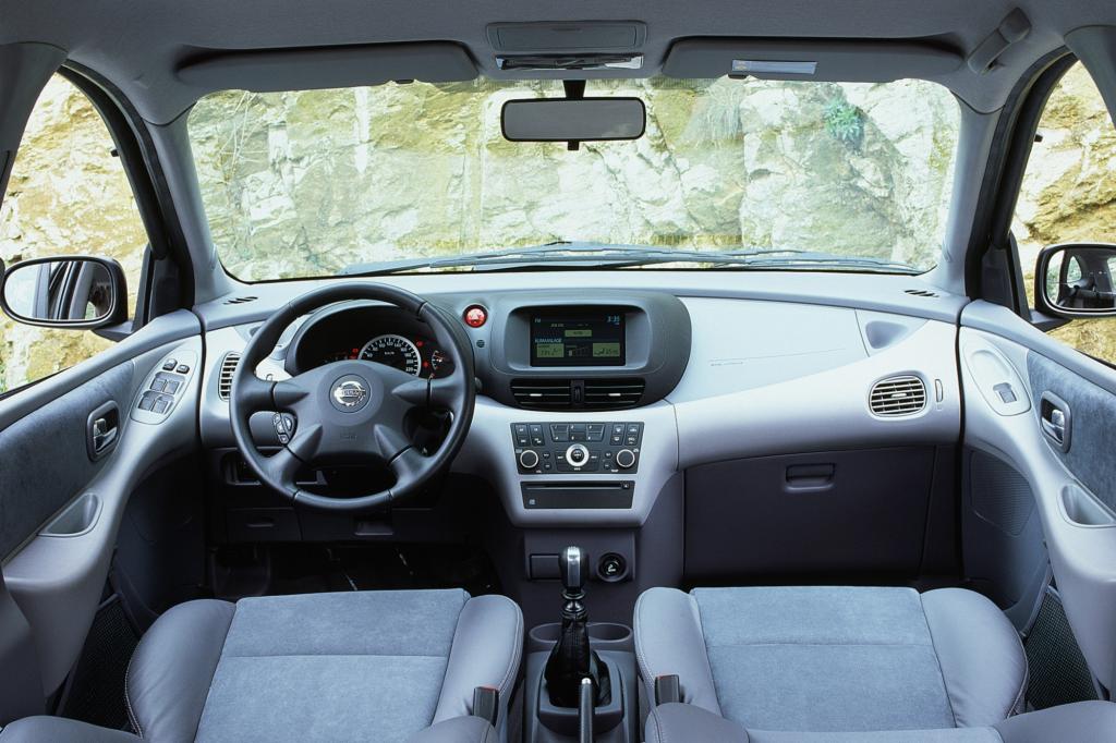 Wer einen praktischen, aber unauffälligen Familienwagen sucht, wird beim Nissan Almera Tino fündig
