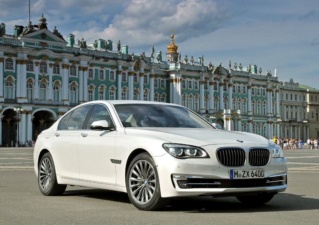 Anspruchsvoller Luxus: Aufgefrischter BMW 7er auch mit effizienteren Motoren