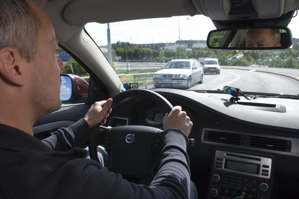 Assistenzsysteme im Feldtest - Mehr Sicherheit durch neue Helfer