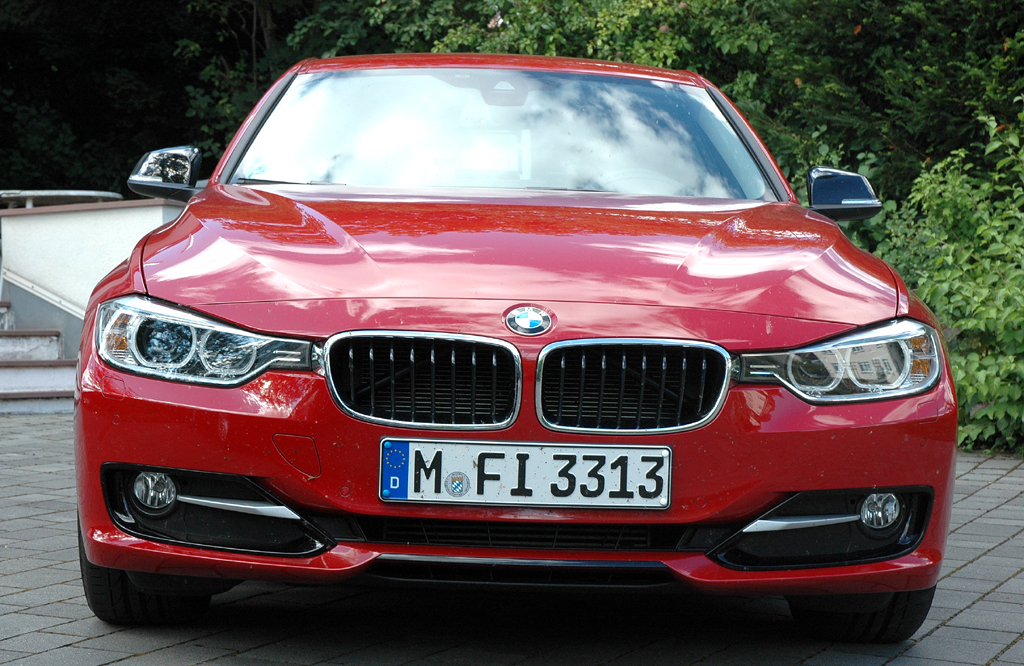 BMW 3er: Blick auf die Frontpartie. 