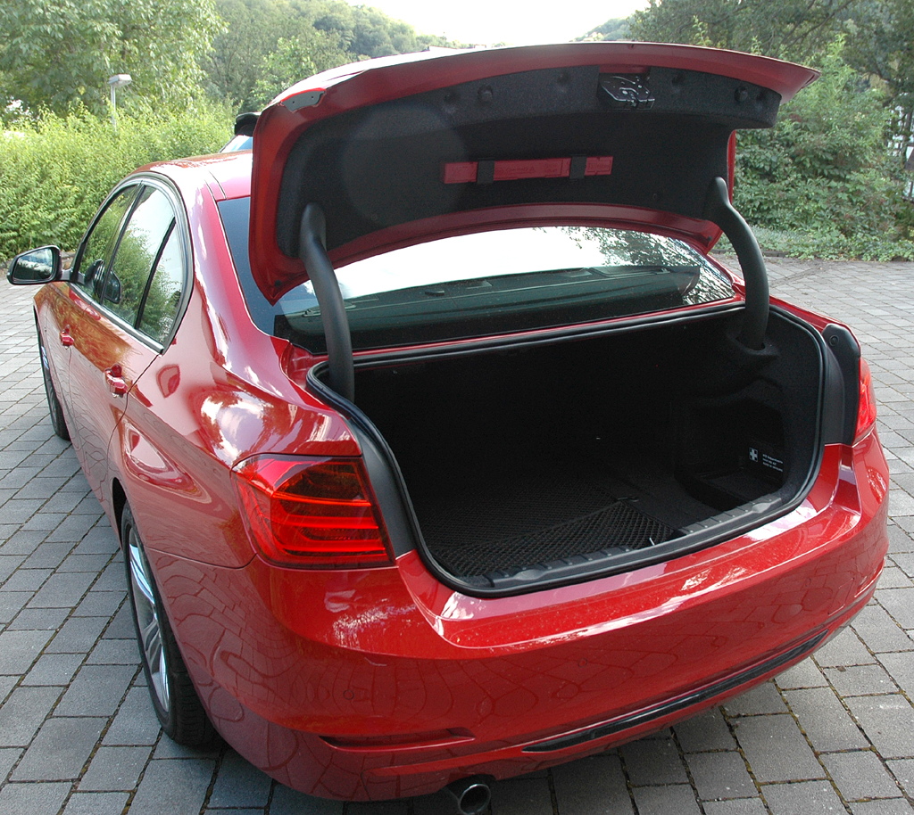 BMW 3er: Im Gepäckabteil passen 480 Liter. 