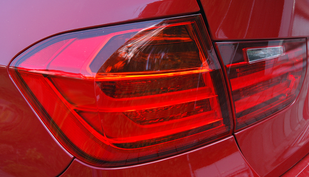 BMW 3er: Moderne Leuchteinheit hinten. 