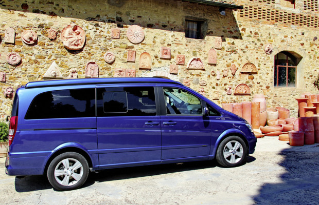 Caravan-Salon 2012: Mercedes-Benz mit Viano und Sprinter