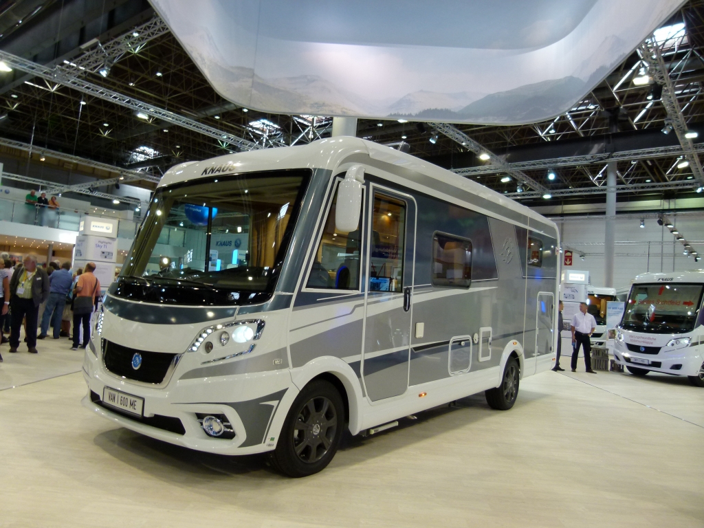 Caravan-Salon 2012: Reisemobile vom Einstiegscamper bis zum Luxusheim