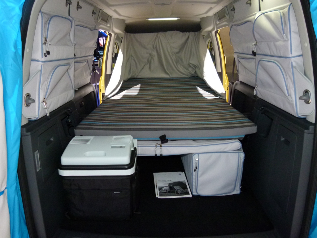 Caravan-Salon 2012: Reisemobile vom Einstiegscamper bis zum Luxusheim