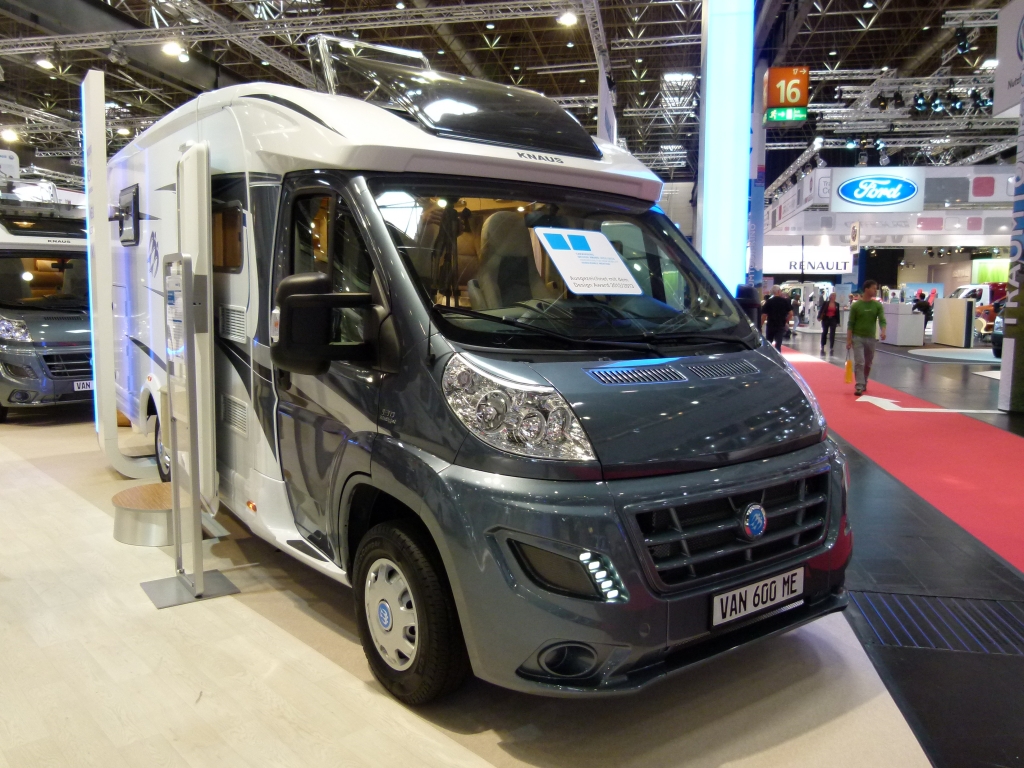 Caravan-Salon 2012: Reisemobile vom Einstiegscamper bis zum Luxusheim
