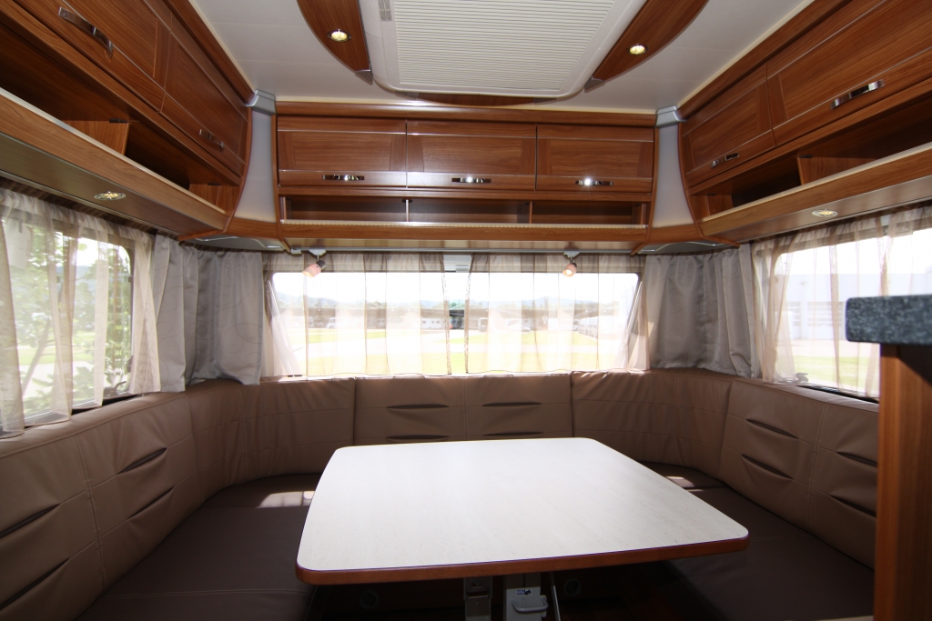 Caravan Salon Düsseldorf 2012: Dethleffs mit neuen Caravan-Designs | Nomad