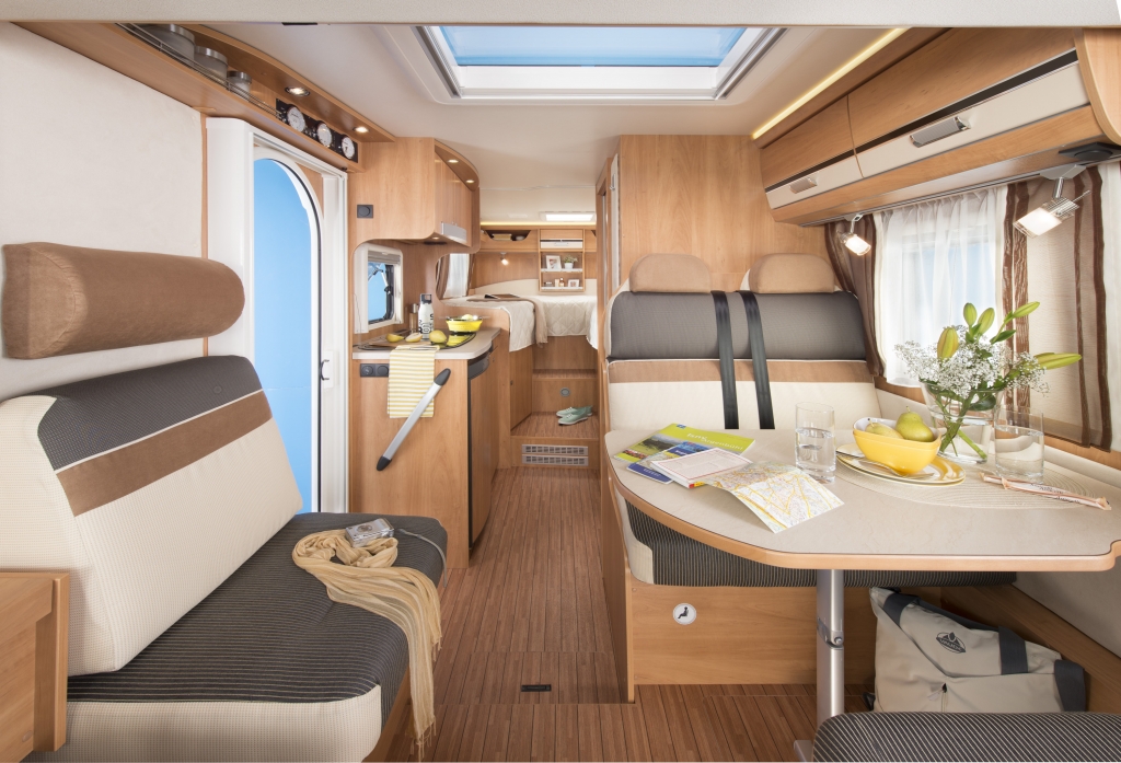 Caravan Salon Düsseldorf 2012: Dethleffs setzt mit neuer Globebus-Generation Evan Studie um