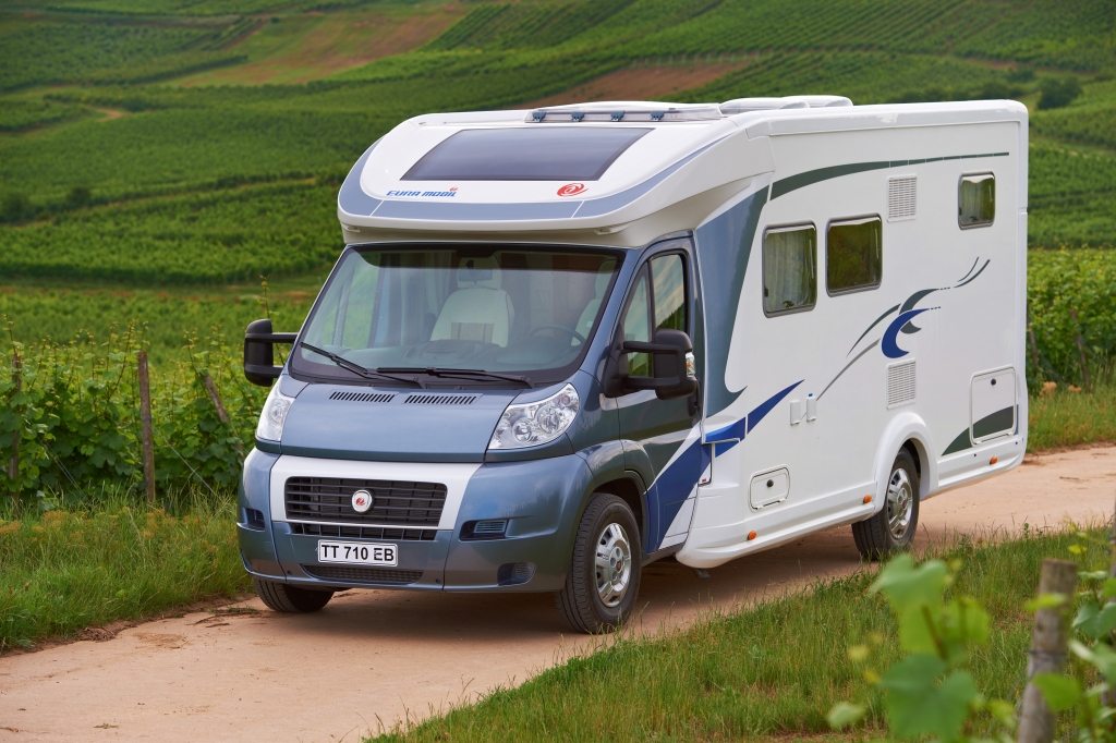 Caravan Salon Düsseldorf 2012: Eura Mobil stattet Terrestra T mit Einzelbetten aus