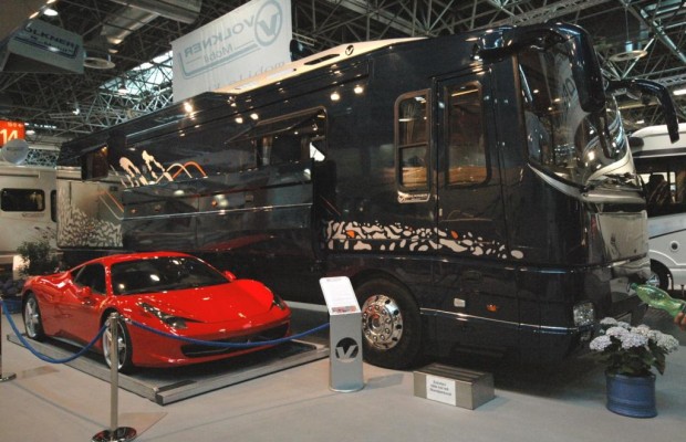 Caravan Salon Düsseldorf - Träume in Schleiflack und Leder