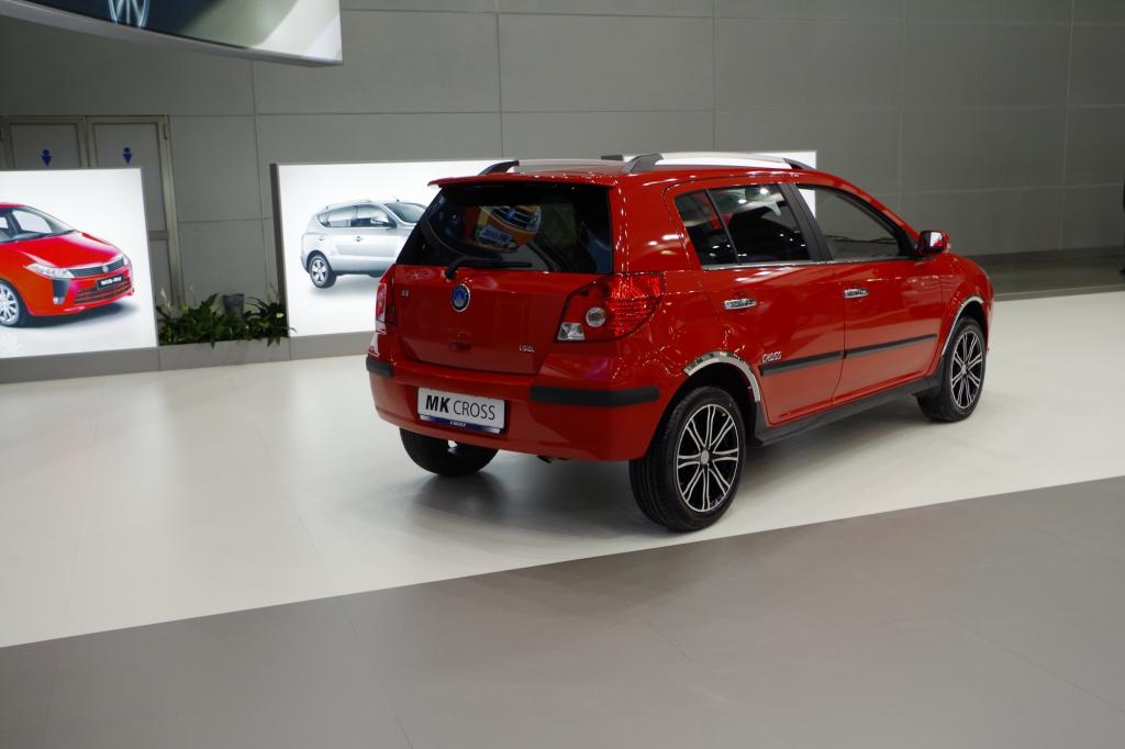 Der Geely Mk Cross soll deutlich unter 10.000 Euro kosten
