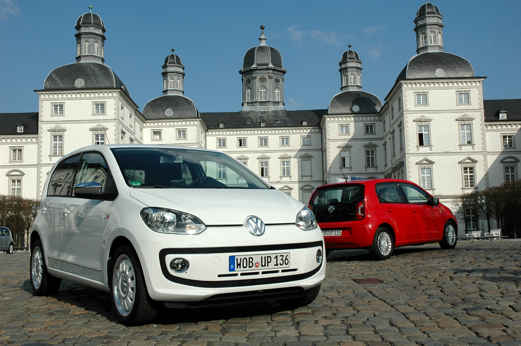 Der VW Up, hier Viertürer, fährt wie Seat Mii und Skoda Citogo als Kleinstwagen im Konzern vor. 