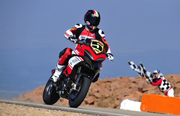 Ducati gewinnt erneut auf dem Pikes Peak