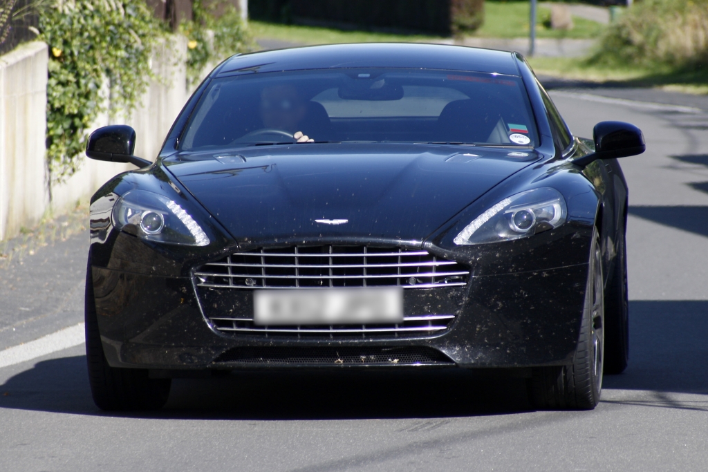 Erwischt: Aston Martin Rapide Facelift – Rapid(e) Verjüngungskur