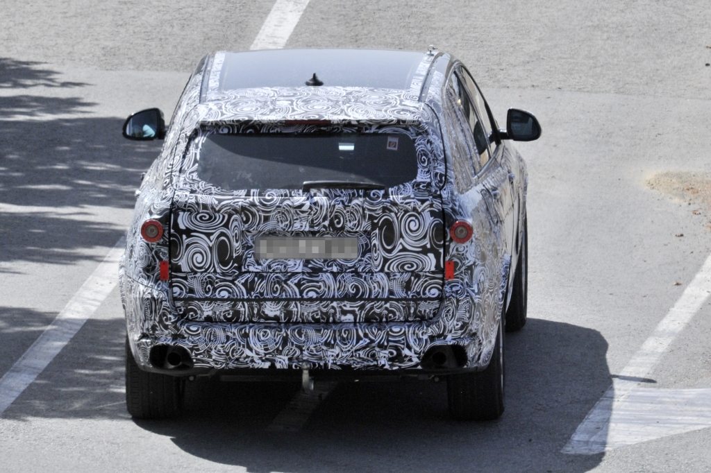 Erwischt: BMW X5 - Ein ganzes Stück länger