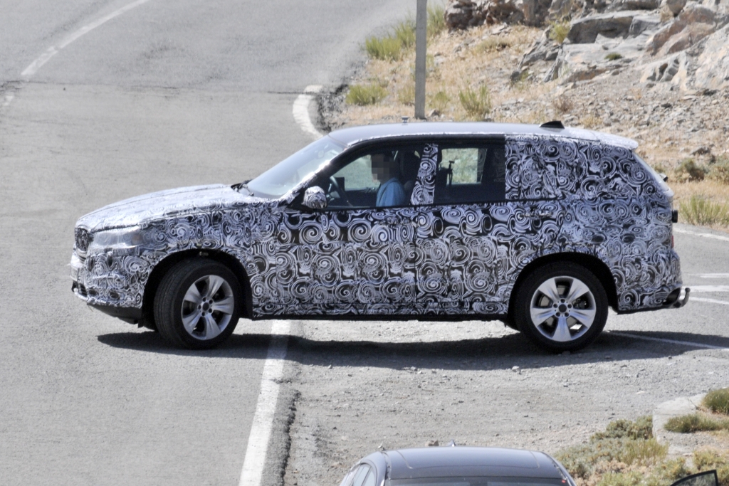 Erwischt: BMW X5 - Ein ganzes Stück länger