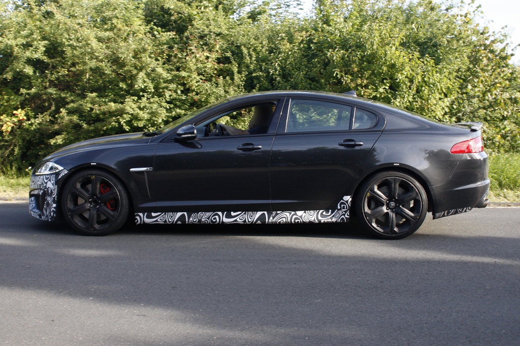 Erwischt: Jaguar XFR-S – Der M5 Jäger