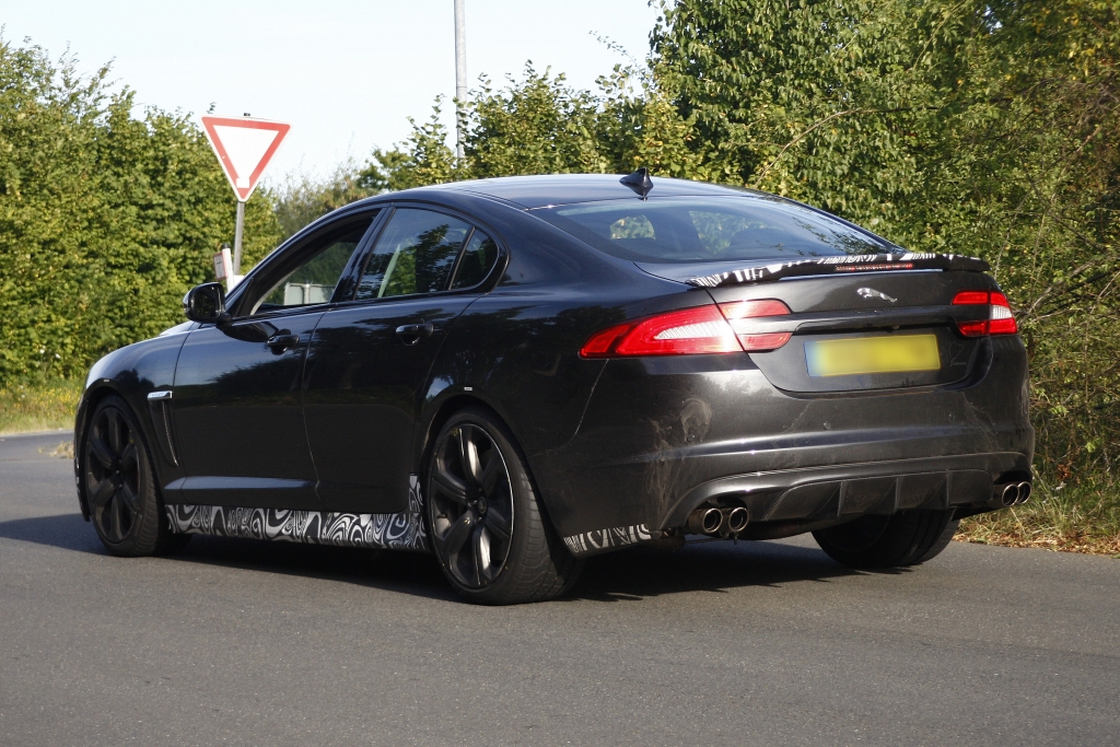 Erwischt: Jaguar XFR-S – Der M5 Jäger